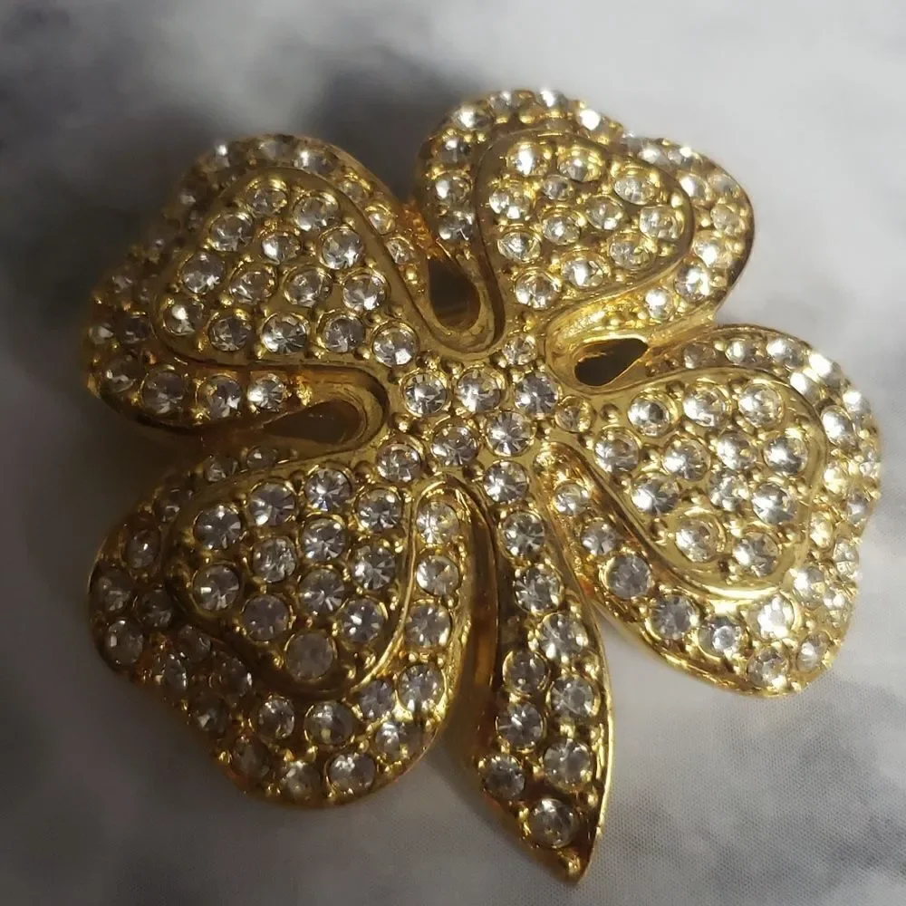 Joan Rivers Rhinestone Four Leaf Clover Brooche‎